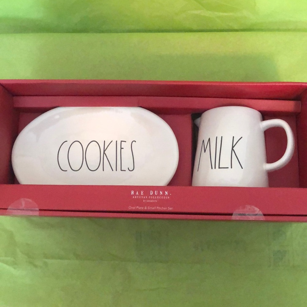 Rae Dunn MILK & COOKIES set